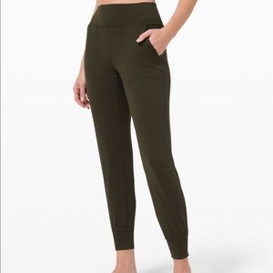 Lululemon align joggers 28’ in dark olive
